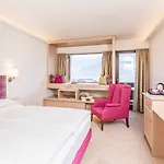 Alpin- Sporthotel, Summercard Included - September 호텔