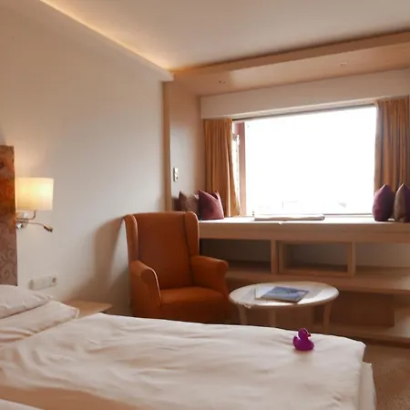 Otel Alpin- Sporthotel, Summercard Included - September