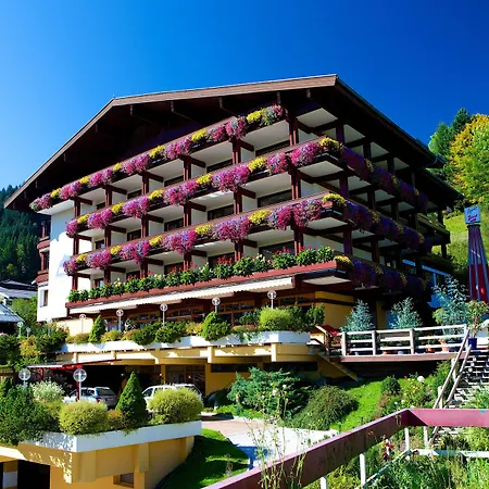 Alpin- Sporthotel, Summercard Included - September 4* Zell am See
