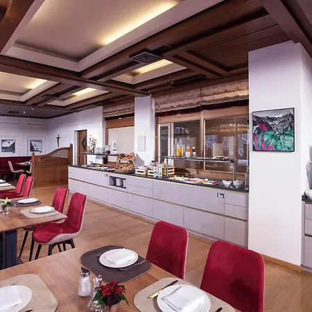 Готель Alpin- Sporthotel, Summercard Included - September